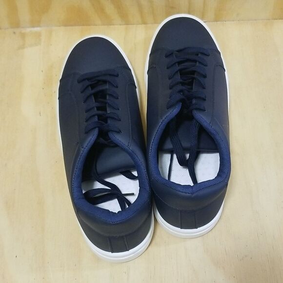Navy Sneakers Sneakers Mens size 12, Wmn's size 13 , Brand new/Never Worn. - Picture 4 of 7